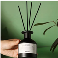 50ml Flameless Home Fragrance Room Flameless Freesia Jasmine Fragrance Oil with Reed Diffuser Stick Home Room Air Freshener Deco